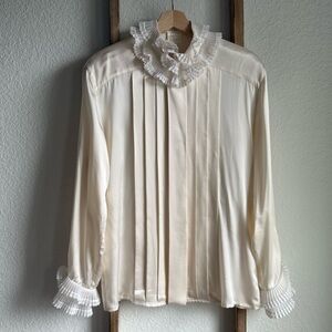 ESCADA Ivory Pleated Silk Blouse w/White Ruffled Sheer Lace Trim Sz: 38